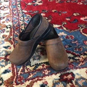 Dansko brown clogs
